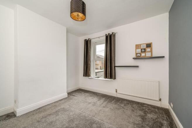 3 bed Terraced to rent Image 8