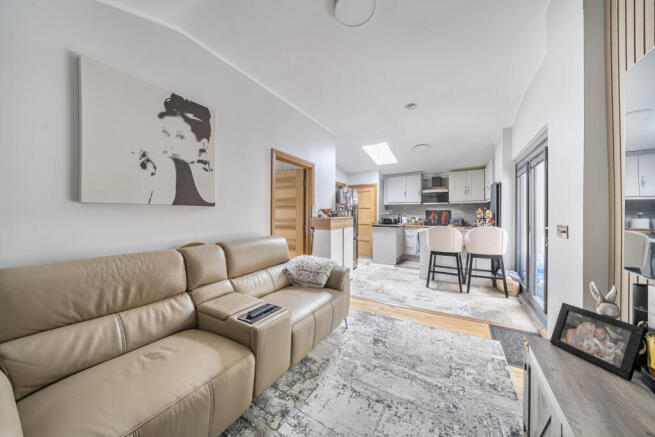 1363428-16-68dfe9...