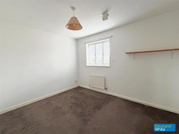 2 bed Terraced for sale Image 8