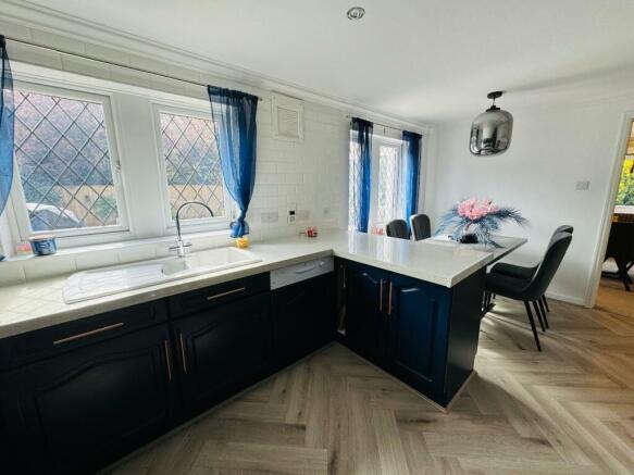 BREAKFAST KITCHEN