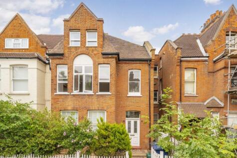 Esmond Road, Chiswick