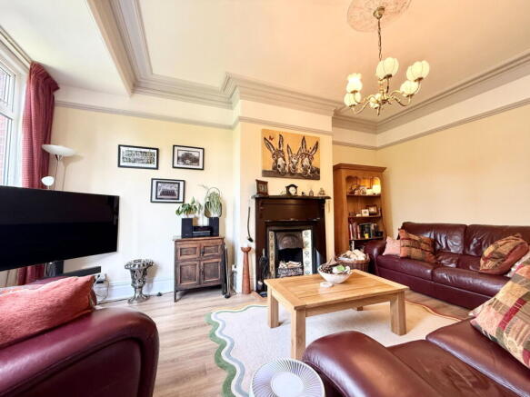 5 bed Terraced for sale Image 5