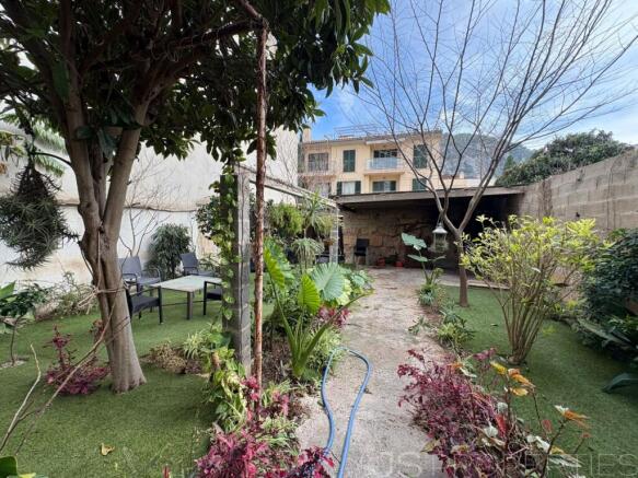 Building plot in the centre of Pollensa