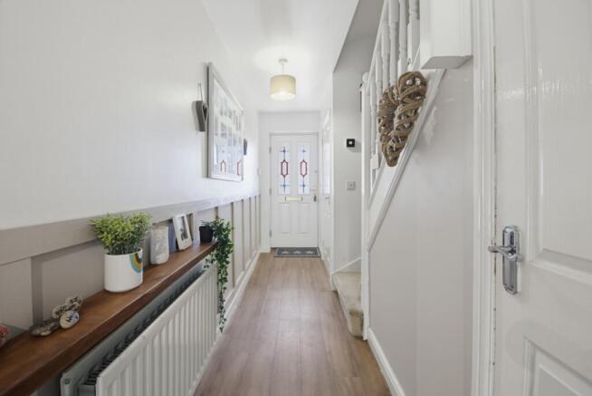 3 bed Semi-Detached for sale Image 5