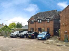 8, Grove Court, Deddington OX15 0TZ