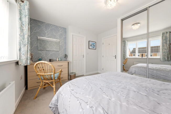 4 bed Detached for sale Image 12