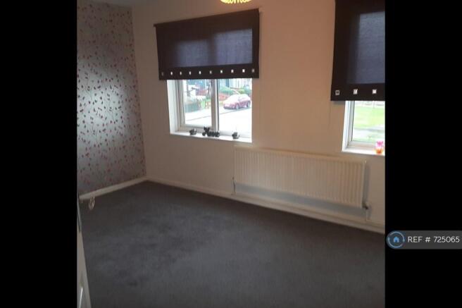 Large Double Bedroom 