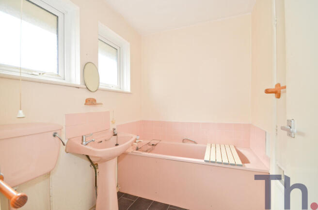 Bathroom.JPG