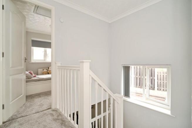 3 bed Semi-Detached for sale Image 9