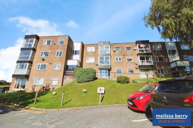 Heywood Court, Middleton, Manchester photo 2