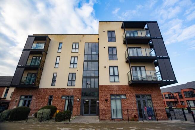 2 bed Flat to rent Image 10