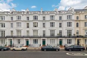 Flat 2, 151-153, Gloucester Terrace, London W2 6DX