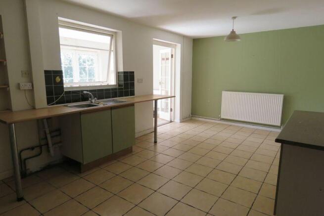 Kitchen / Dini...