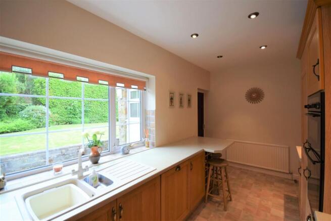 09 Corbiere, Elland Road, Ripponden, HX6 4JN Kitch