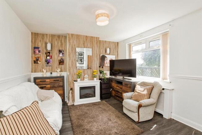 3 bed Terraced for sale Image 7