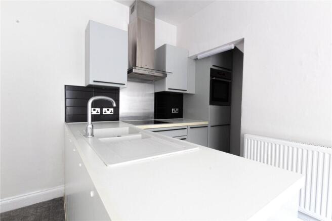 2 bed House to rent Image 8