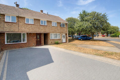 Caernarvon Crescent, Bletchley, MK3