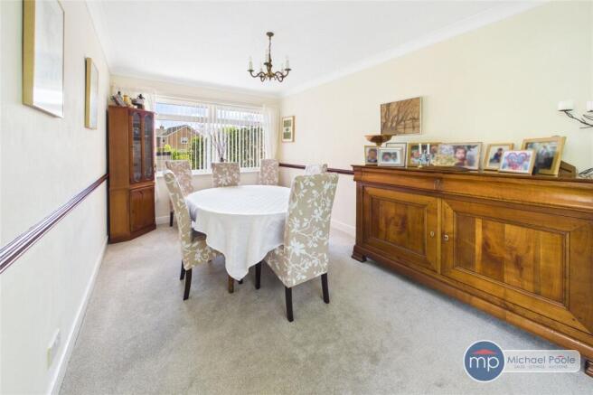4 bed Detached for sale Image 8