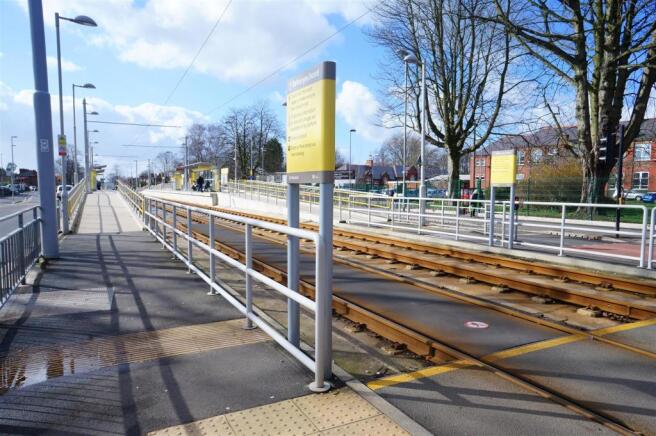 Barlow Moor Road Met Station.JPG