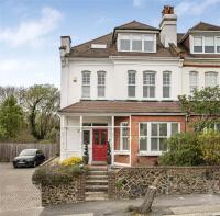 26, Fitzjohn Avenue, Barnet EN5 2HW