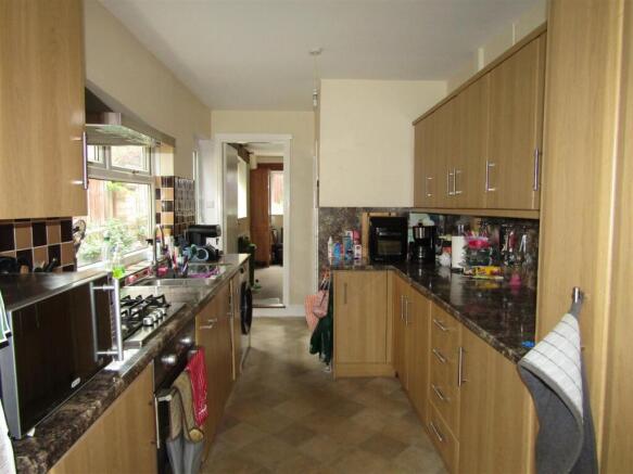 3 bed Bungalow for sale Image 10