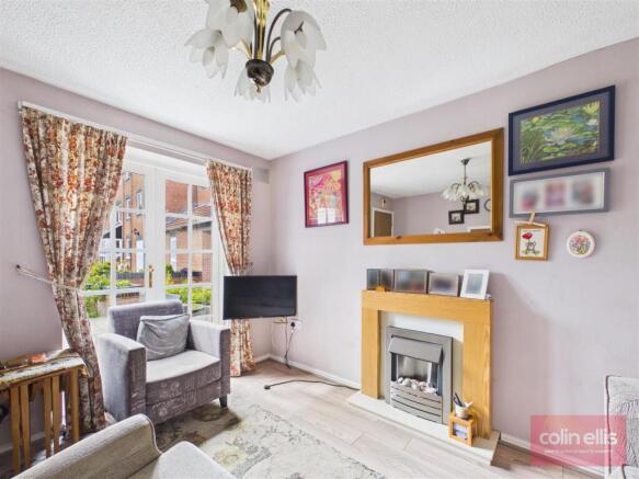 3 bed Terraced for sale Image 5