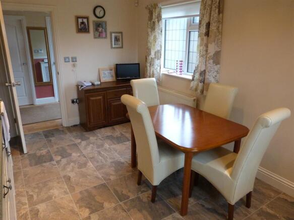 Kitchen Dining Room (Image Two)