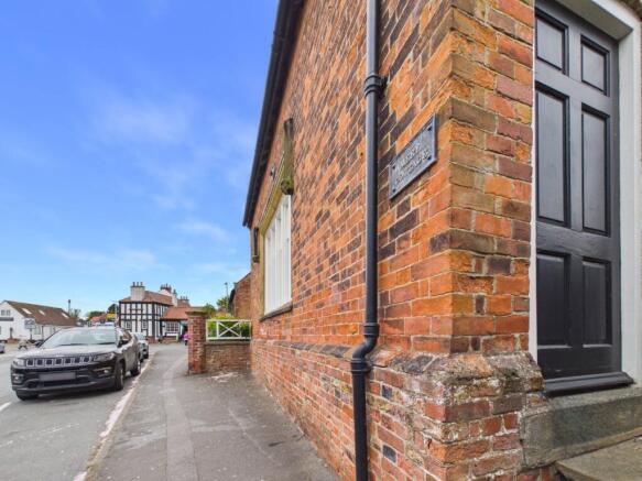 2 bed Cottage for sale Image 5