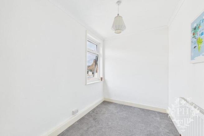 3 bed Terraced for sale Image 10