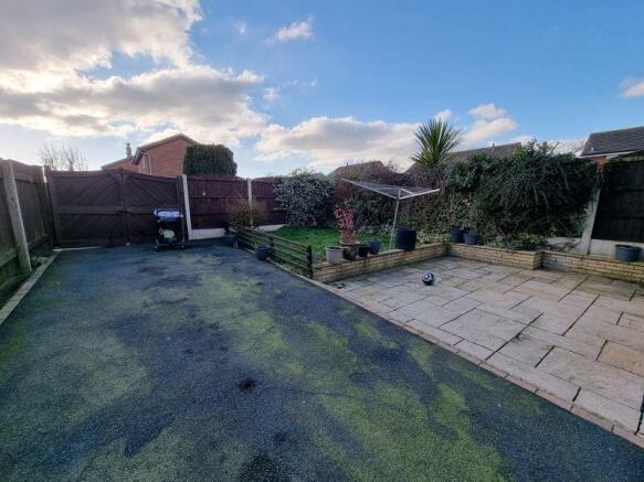 Rear Garden &a...