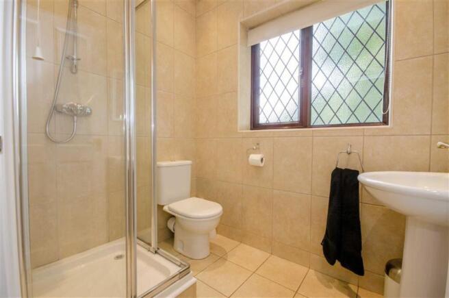 SHOWER ROOM