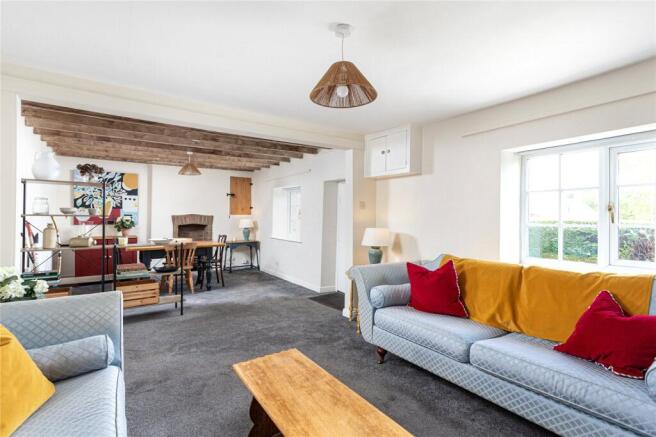 Sitting/Dining Room