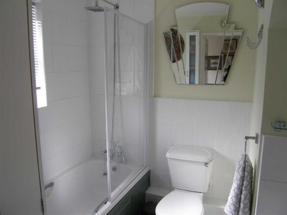 BATHROOM: