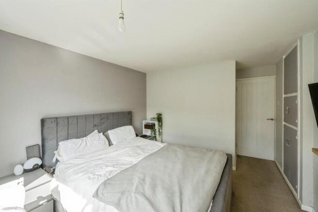 3 bed Semi-Detached for sale Image 11