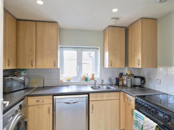 Wood Ridge Crescent, St Neots, PE19 photo 4