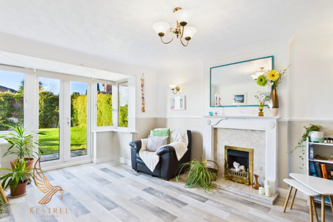 4 bed Detached for sale Image 4