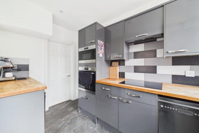 3 bed Semi-Detached for sale Image 8