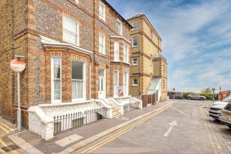 Chandos Square, Broadstairs, Kent, CT10