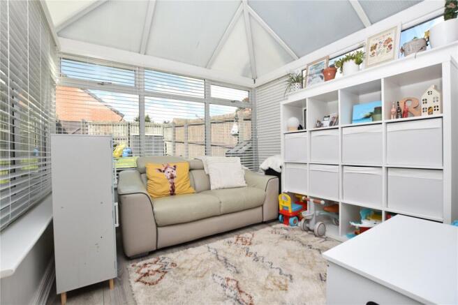 3 bed Town House for sale Image 5