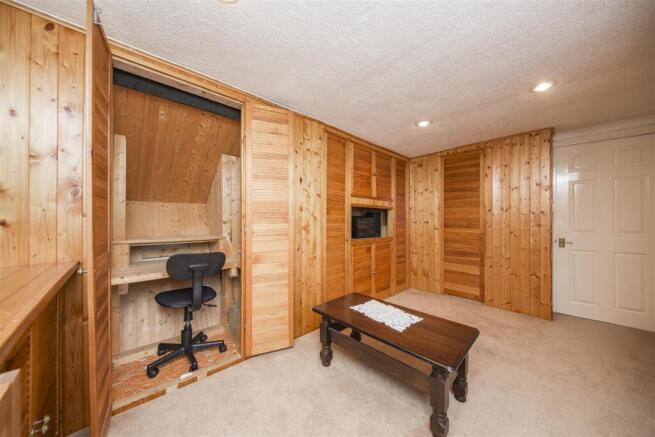 Study / Dressing Room