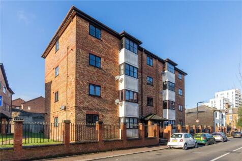 Avenue Road, London, W3