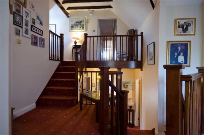 Open Plan Inner Hall