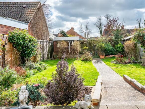 GARDEN 3.jpg