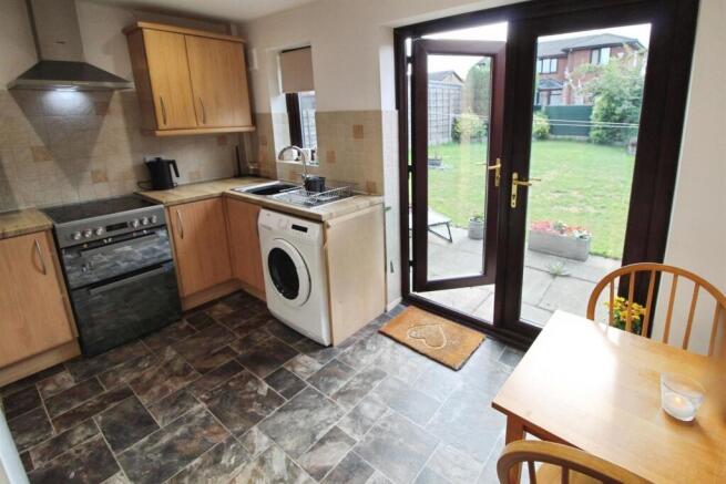 2 bed Semi-Detached for sale Image 4