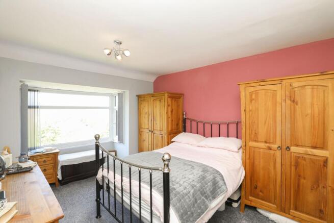 3 bed Semi-Detached for sale Image 9