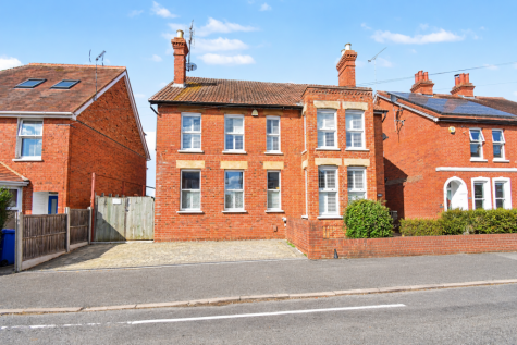 22 Spencers Road, Maidenhead, SL6 6LN