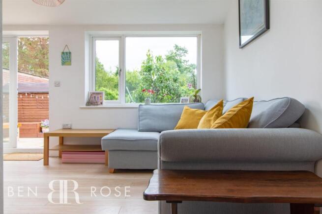 Dining/Breakfast Room