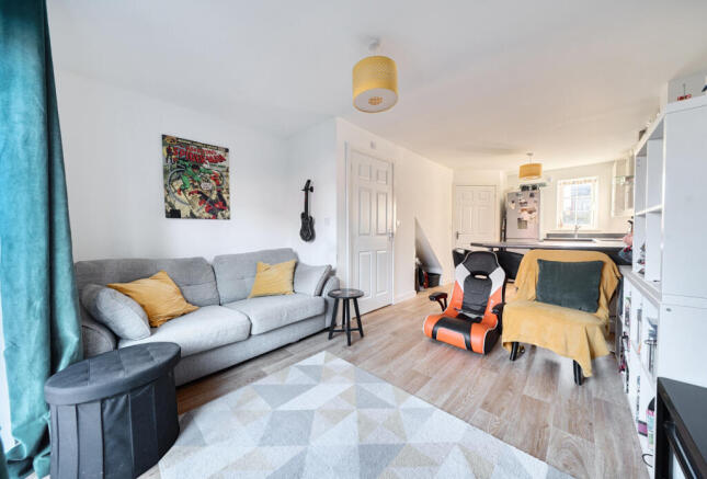 1401006-2-696a1f5...