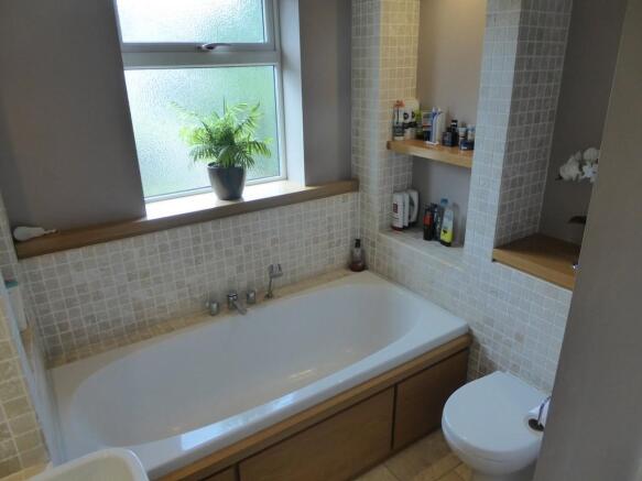 Photo 11