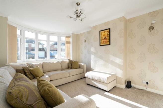 70 Rowlands Crescent-10.jpg